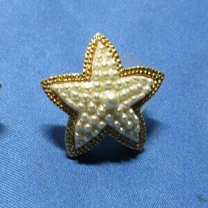 Avon Gold Tone Starfish Faux Pearl Stud Earrings Women Costume Vintage